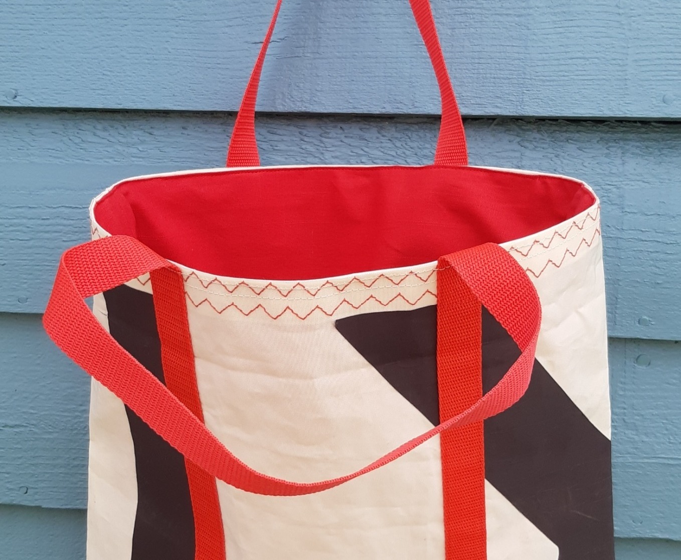 Jo Rolfe - a sailboat bag
